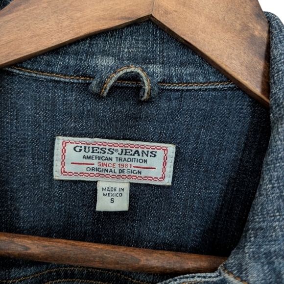 Guess Jean Jacket Vintage Y2K Mid Blue Distressed Flap Pockets Women's Small - Picture 10 of 15